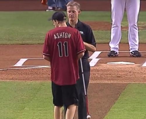 Blind Teenager Throws 1st Pitch At Baseball Game & The Crowd Goes Wild ...