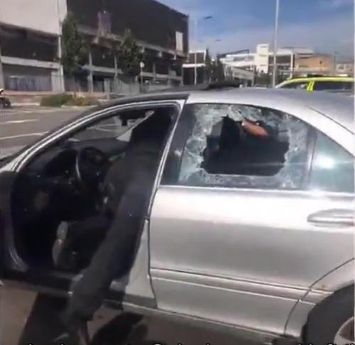 Police Officers Had To Smash Window To Save Dog In Hot Car, Now Owners ...