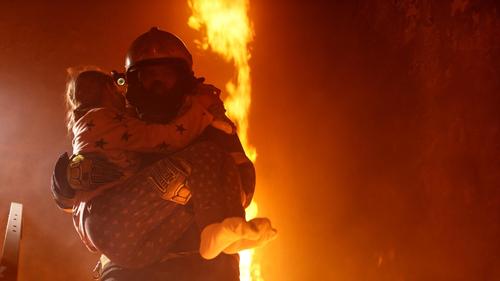 Girl Invites Firefighter Who Rescued Her From Burning House As A Baby ...
