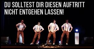 Vier Freunde tanzen zu einem Klassiker aus den 60ern. Als sich die Musik ändert, wird der Tanz episch.