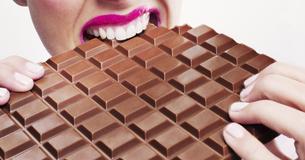 4 Surprising Benefits Eating Chocolate Has For Your Body