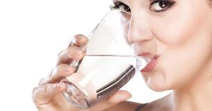 Sind zwei Liter Wasser wirklich die richtige Menge?