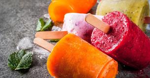 So kannst Du Eis ohne herkömmlichen Zucker selber machen