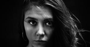 Diese 7 Verhaltensweisen offenbaren ob jemand insgeheim depressiv ist