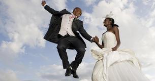 Das ist der nächste Hochzeitstrend: Die Hüpfburg