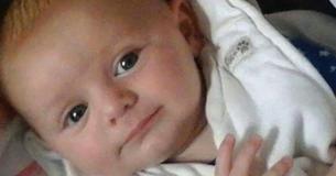 Mamãe de luto avisa aos pais que não usem mamadeiras após filho engasgar até a morte, e explica como alimentá-lo de maneira segura