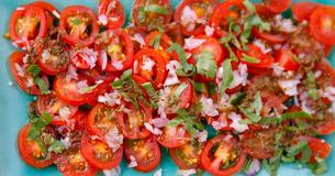 Tomaten-Salat: Lecker und kalorienarm