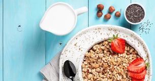 Das Haferflocken-Chia-Samen-Frühstück für einen flachen Bauch