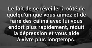 10 raisons pour lesquelles vous devriez vous réveiller à côté de quelqu'un que vous aimez