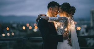 Nachnamen sind mit Identität verbunden - warum sollten sie beim Heiraten abgegeben werden?