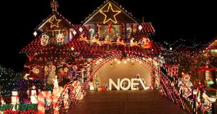 Volgens Recent Onderzoek Zijn Mensen Die Vroeg Beginnen Met Kerstversieringen Gelukkiger