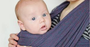 So gefährlich sind Baby-Tragetüchern: Mutter erzählt von tragischem Unfall