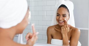 10 Mistakes That Are Making Your Skin Break Out