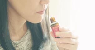 A Complete Guide To Which Essential Oils Are Safe To Ingest