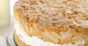Rezept: Bienenstich mit leckerer Füllung