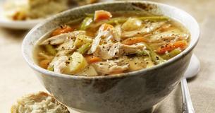 Alleskönner: Einfaches Rezept für Hühnersuppe