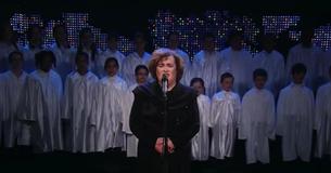 Cette reprise d'un classique de Noël par Susan Boyle te donnera des frissons 