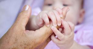 Voilà pourquoi je ne laisserai pas mon bébé seul avec toi, chère belle-mère.