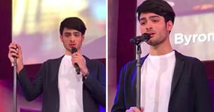 Andrea Bocelli's zoon zingt een klassieker van Elvis en ontroert iedereen