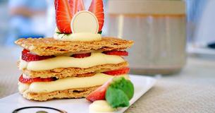 Rezeptidee: Beeren-Butterkeks-Kuchen mit Pudding