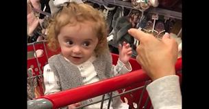 Cette toute petite qui a le toupet de "menacer" sa grand-mère fait mourir de rire tous les internautes