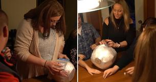 Les familles se livrent à des rires hystériques en jouant au jeu de fête plus connu sous le nom de " La boule de Noël".