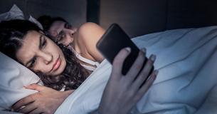 7 waarschuwingssignalen die erop kunnen wijzen dat iemand onbewust wordt bedrogen