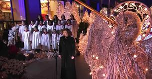 De versie van Susan Boyle & Choir van kerstfavoriet bezorgt het publiek kippenvel