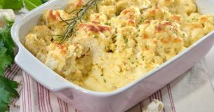 Würziger Blumenkohl-Käse-Auflauf