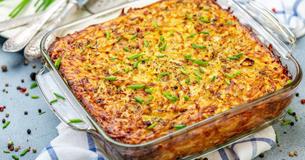 Schnitzelauflauf in Zwiebel-Sahne-Soße mit Käse – Schon überzeugt?