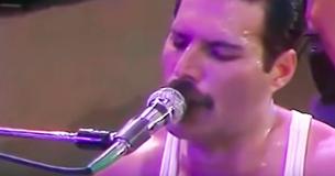 Quelqu'un a retiré la partie instrumentale de "We Are The Champions" et la voix solo de Freddie Mercury sonne encore mieux