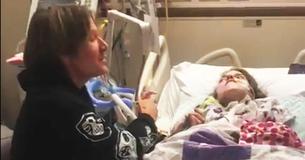 Keith Urban vervult fan's laatste wens en brengt haar een serenade aan haar bed