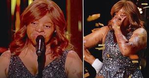 Simon dit au public qu'il a détesté la performance de la chanteuse, mais c'est tout à fait le contraire et il lui montre en appuyant sur le buzzer d'or