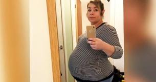Une mère qui a lutté pour tomber enceinte pendant huit ans conçoit un bébé et des jumeaux au cours de la même semaine
