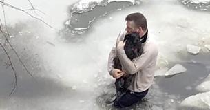 Man Throws Himself Into Icy Creek To Rescue Stranger's Dog Trapped in Freezing Water