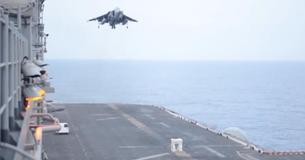 Un pilote démontre ses incroyables compétences en faisant atterrir un avion avec des pièces défectueuses
