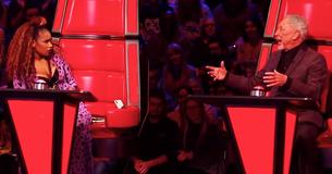 Tom Jones défie Jennifer Hudson pour une "bataille de chanson" qui laisse la foule excitée par le choix du morceau