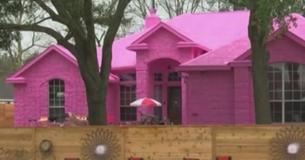 L'homme du Texas ne comprend pas pourquoi les voisins ont un problème avec sa maison rose Pepto-Bismol