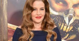 Le fils de Lisa Marie Presley est le portrait craché d'Elvis dans sa dernière photo de famille