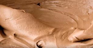 Combineer brownie- en cakemix. Grootmoeders geheime recept voor chocoladecake is fenomenaal