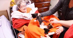 Hospice Patient Receives Dying Wish When Caretakers Bring Her Basket Filled With Kittens