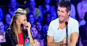 Les juges ont rigolé quand il est monté sur scène, mais après qu'il a commencé à chanter, tout le monde s'est mis à applaudir