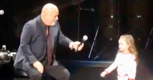 La fille de Billy Joel, âgée de 3 ans, met le feu sur scène et vole la vedette de son père
