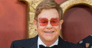 Elton John è "eternamente grato" di vivere il suo 29° anno di sobrietà
