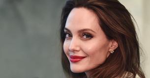 Angelina Jolie admet qu'elle ne pourra pas encore partir à l'étranger avec ses enfants à cause de leur père Brad Pitt