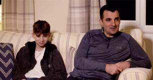 Un père crée une application qui verrouille les smartphone des enfants jusqu'à ce qu'ils envoient un message ou rappellent leurs parents