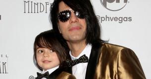 Criss Angel a annoncé le retour du cancer de son fils de 5 ans, Johnny