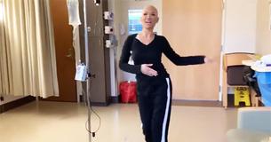 27-Year-Old Fighting Cancer Dances Around Hospital Room Attached to Chemotherapy Treatment