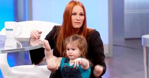 Une maman donne naissance à une fille dont le buste ressemble à celui d'un culturiste à cause d'une maladie rare