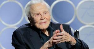 Kirk Douglas atteint l'âge impressionnant de 103 ans aujourd'hui